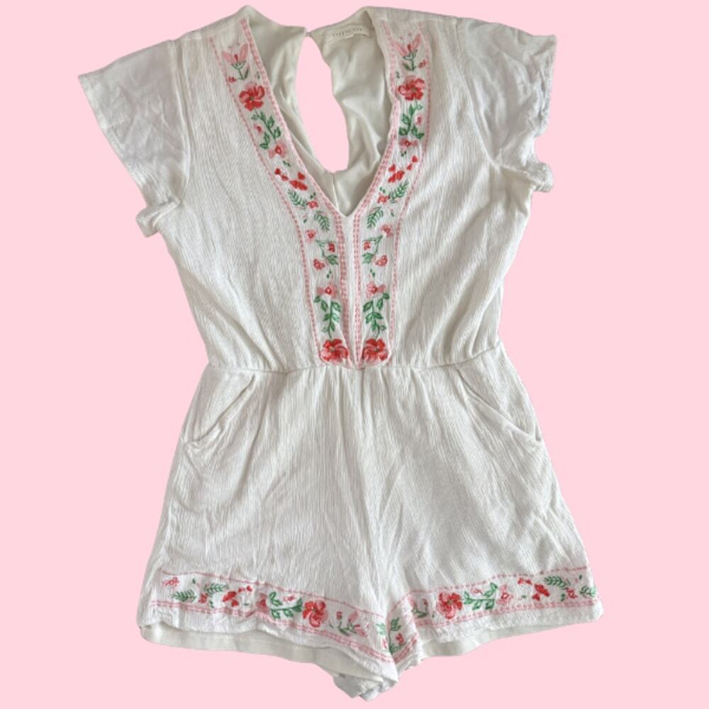 Copper Key White Floral Embroidered Gauze Ruffle Sleeve Romper Medium